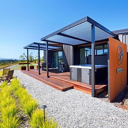 Harakeke Boutique Accommodation Mahana Екстериор снимка