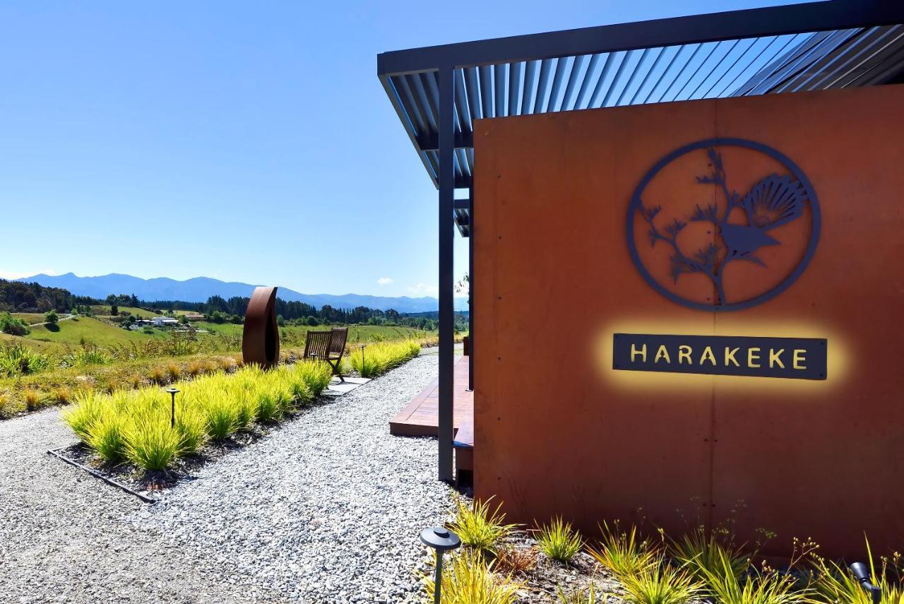 Harakeke Boutique Accommodation Mahana Екстериор снимка